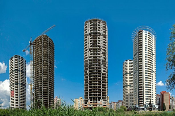 Спрос растет, но риски остаются