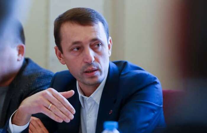 In the Chernihiv region, the MP from "Batkivshchyna" Dubil is seizing ME "Medicines of Ukraine"