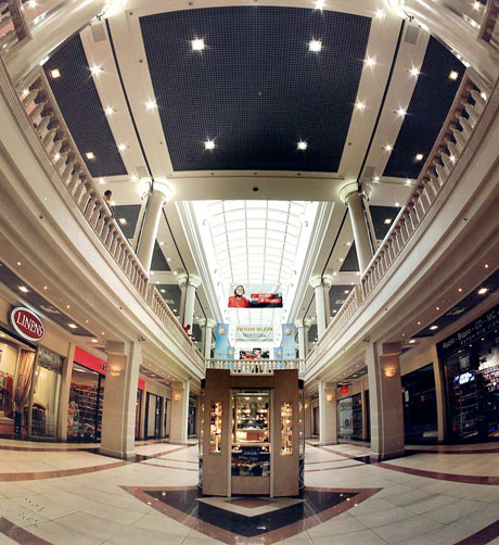 Англичане вернули себе контроль на «Глобусом»