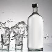 Українці стали менше пити горілки, аж на 20% за півроку