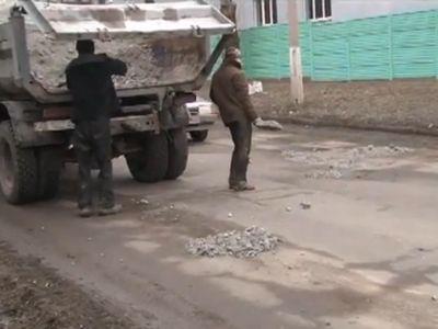 Кримські автодорожники "зариють" у дороги майже 160 мільйонів