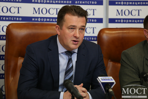 В Никополе у местных властей рейдеры украли рынок