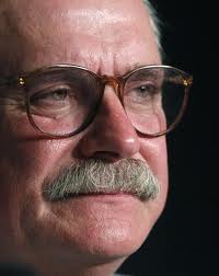 Россия: Фирму Михалкова уличили в незаконном обороте драгоценностей