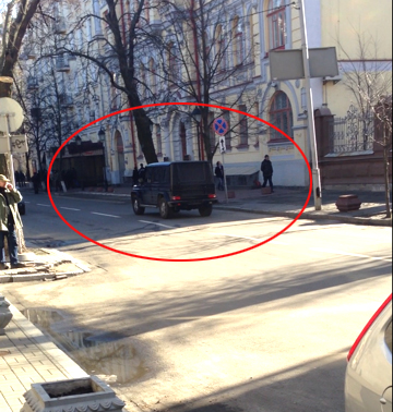 Титушки стреляли из пистолетов в людей