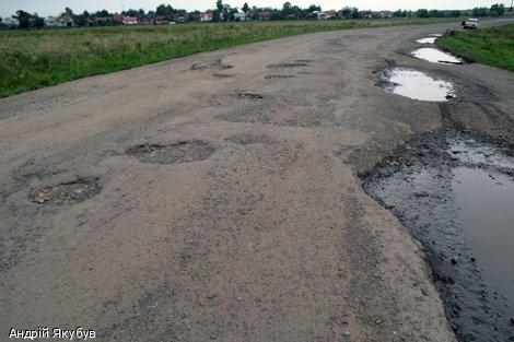 Дорожники кинули 120 мільйонів фірмі свого екс-директора