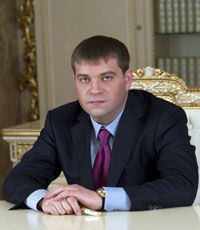 «Революционеры» отжимают бизнес у "смотрящего" Анисимова