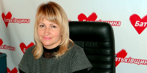 Політична Іуда Щербаківська з вінницької "Батьківщини" продалася Партії регіонів
