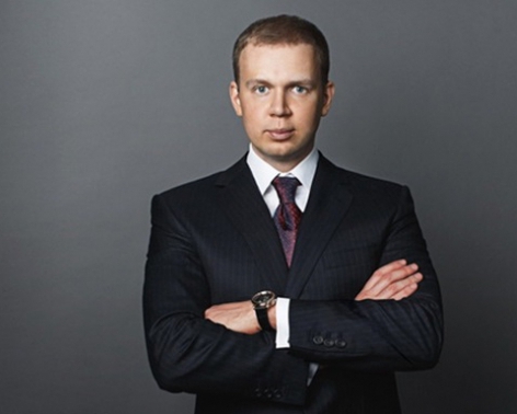 Гонщик Януковича. Курченко гонял топливо через Белиз и... среднюю школу №18