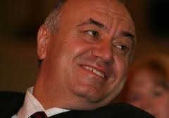 Цушко живет на одну зарплату и не имеет даже ржавого "запорожца"