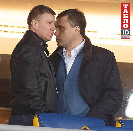 Левочкин и Ларин ходят на футбол. А не на допросы