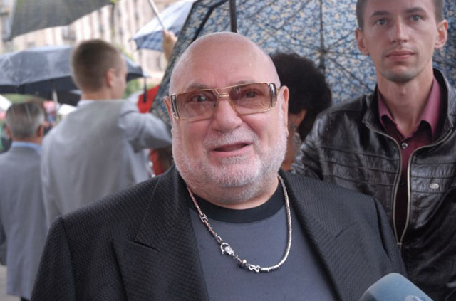 Музыкант Ян Табачник скоро доиграется