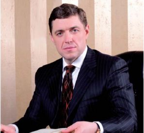 Алексей Щербак, "гей-друг" рейдера-нардепа Александра Дубового, угрожает Украинской Правде