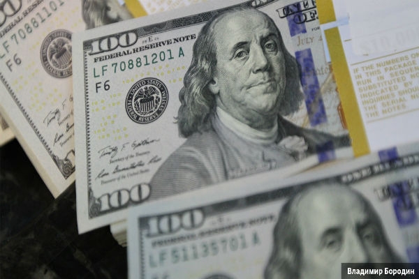 10 СЕМЕЙ, КОТОРЫЕ УПРАВЛЯЮТ СТРАНОЙ