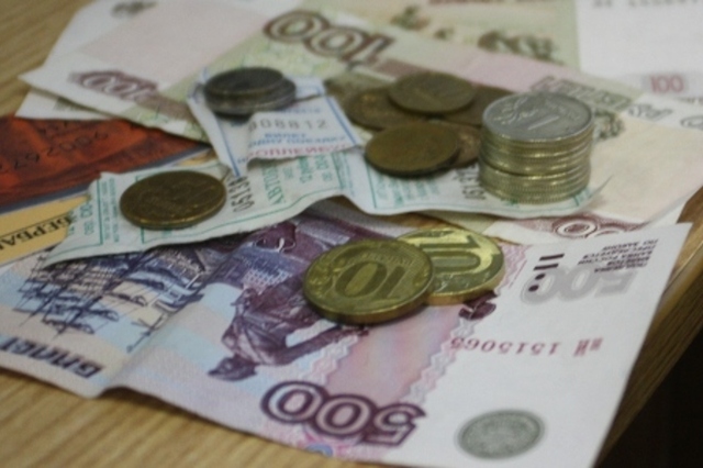 В Крыму в магазинах "на сдачу" подсовывают фальшивые рубли