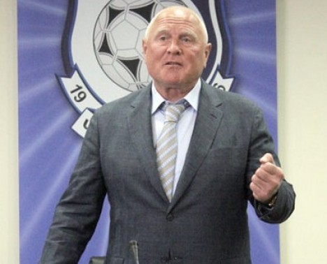 Під шумок Євро-2012 облрада віддала «регіоналу» 22 мільйони