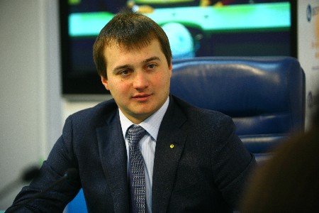 Дві біографії правої руки Порошенка