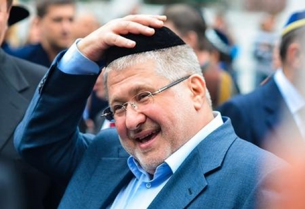 Коломойский через "ПриватБанк" выводит миллиарды с Украины