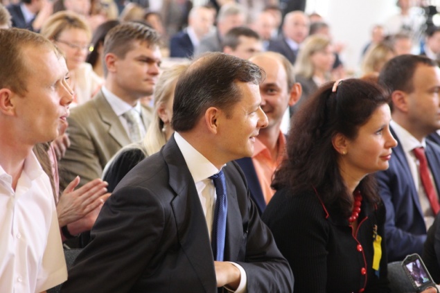 Как Ляшко депутата Супруненко «ганьбил»