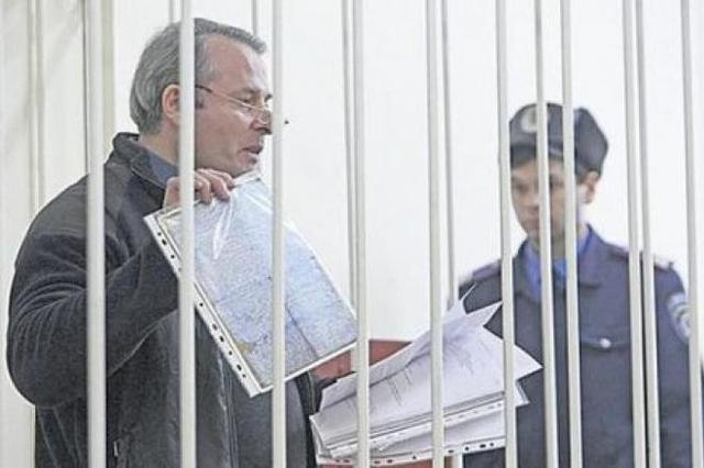 Освобождение Лозинского. Система неизменена: деньги и связи решают все