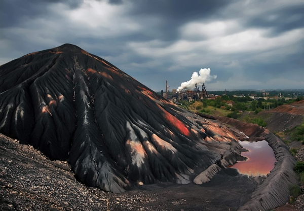 Счастливый Донбасс должен быть краем без гопников и своих «олигархов»