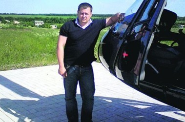 Миллионер из Днепра кружил над Донбассом