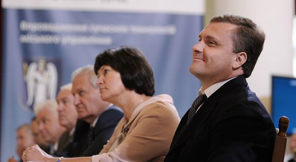 Почему олигархическое противостояние неизбежно