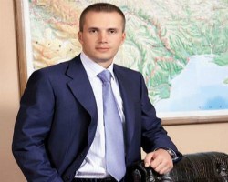 Александр Янукович хотел приватизировать госпиталь, в котором сейчас лечатся бойцы АТО