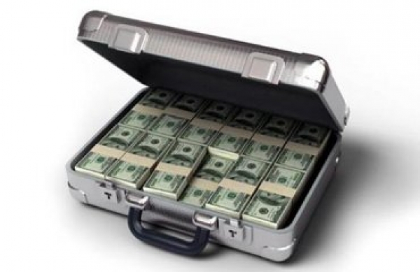 Кто платит популярному журналисту за резонансные «расследования»?