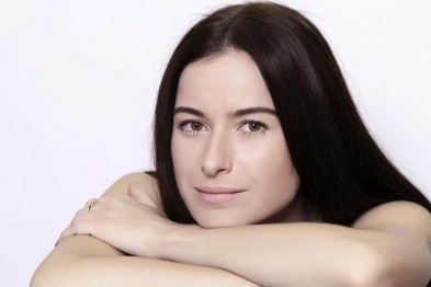 Луганская топ-модель решила изменить национальность в документах