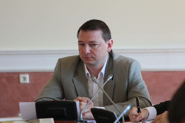 Киевсовет забрал у «ударовцев» Странникова и Ищенко землю на Березняках