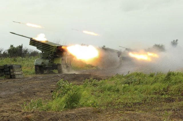 В результате артобстрела больницы в Донецке есть жертвы и раненые