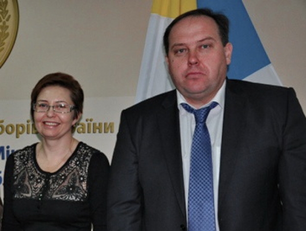 В Херсоне отпетые таможенники Булюка и махровые клептоманы Одарченко с помощью россиян успешно «кончают» область