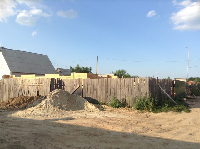 Заместитель мэра Чернигова Миргородский строит в Александровке дом