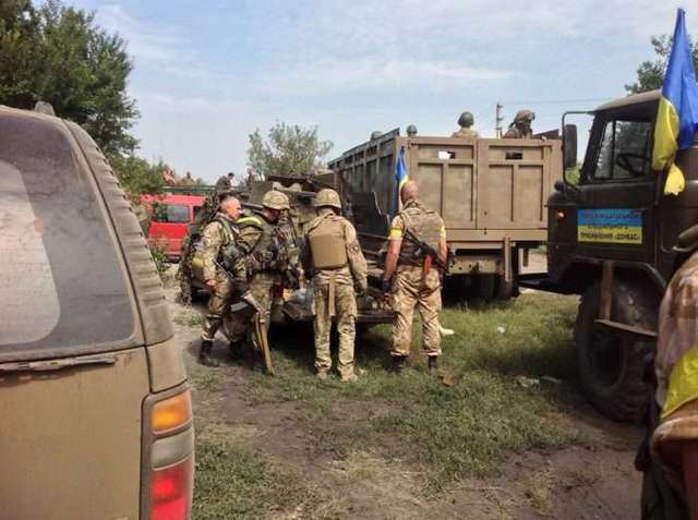 Семенченко опублікував для «диванних маніяків» фото трупів терористів (ФОТО)