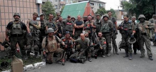 60 айдаровцев повторили подвиг 300 спартанцев