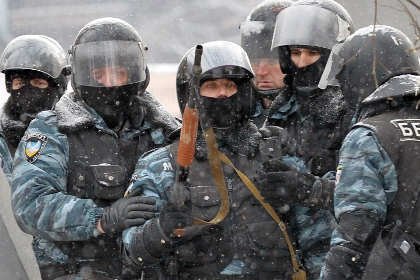 Екс-«Беркут» продовжує війну з активістами