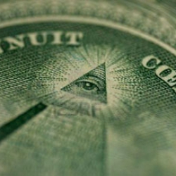 Экс-замглавы Нацбанка рассказал, кто спровоцировал катастрофический обвал гривны