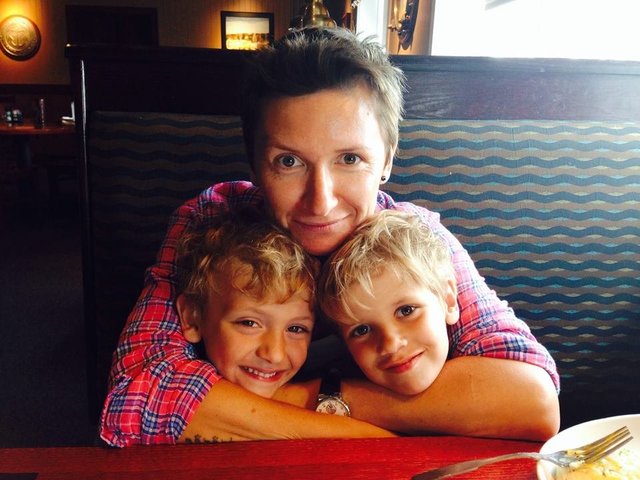 В России началась травля Дианы Арбениной за «поддержку бандитов-фашистов-националистов»