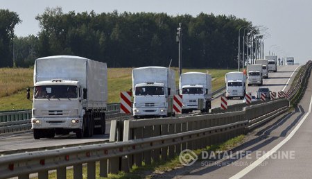 Второй гуманитарный конвой из РФ уже стоит у границы с Украиной