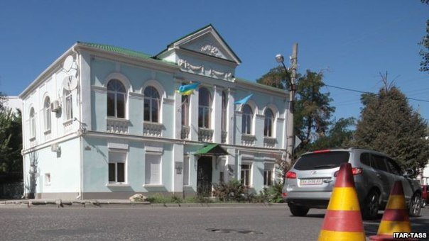 Крымскотатарскому Меджлису дали сутки на выселение