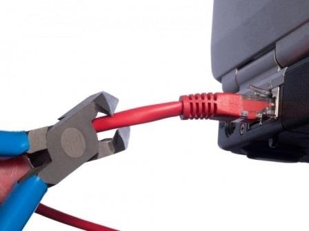 Российские власти отключат интернет в случае массовых уличных протестов