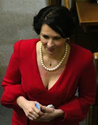 Екс-комуністка ледь не отримала добрячого прочухана за прокремлівську агітацію