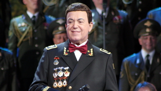 В Британию могут запретить въезд певцов Кобзона и Валерии