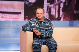 Неизвестный десантник из РФ спас около 90 раненых украинских бойцов под Иловайсокм (ВИДЕО)