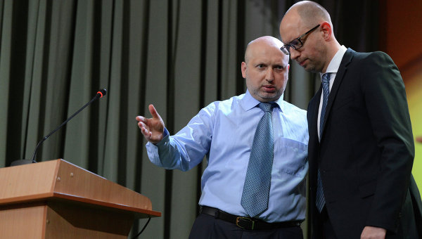 "Ястребы" Яценюк и Турчинов стали птицами высокого политического полета