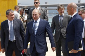 Окружение Путина начали войну между собой из-за санкций