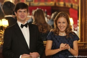 Муж Королевской обещает жителям Славянска продолжить дело Азарова