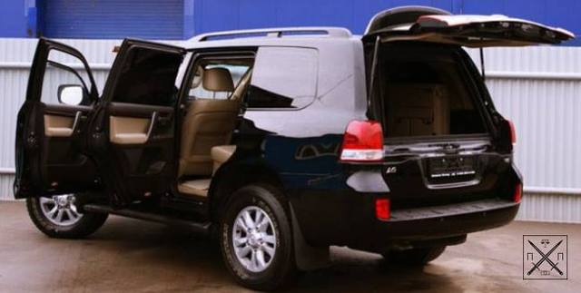 ДЛЯ ПРОКУРОРА "НЯШИ" - БРОНИРОВАННАЯ Toyota Land Cruiser 200 ЗА $190000