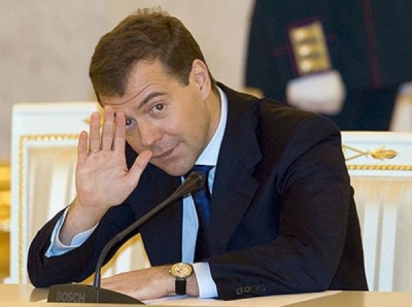 Роскошная резиденция премьер-министра Медведева оставила село без газа