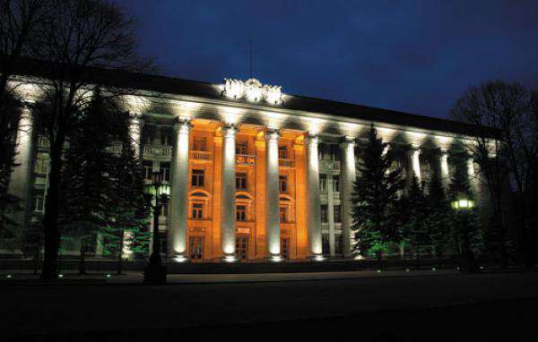 Теряя работников, "Южмаш" оказался на пороге закрытия